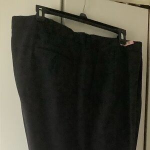 Men’s Classic Black Linen Pleated Cuffed Dockers Slacks
40X30 Excellent!
